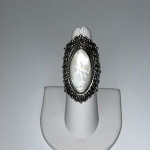 Designer Samuel B. Mother of Pearl Sterling Silver Statement Ring Boho Casual